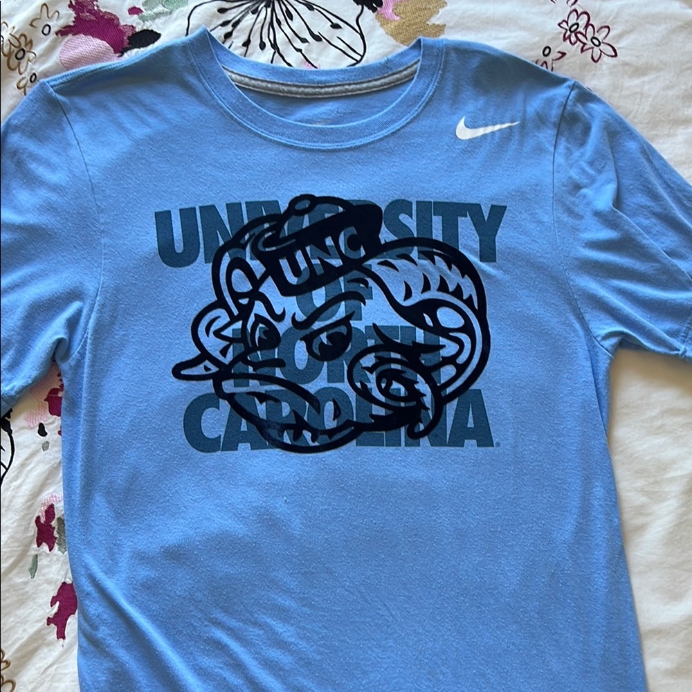 UNC Nike Blue Graphic Short Sleeve Tee